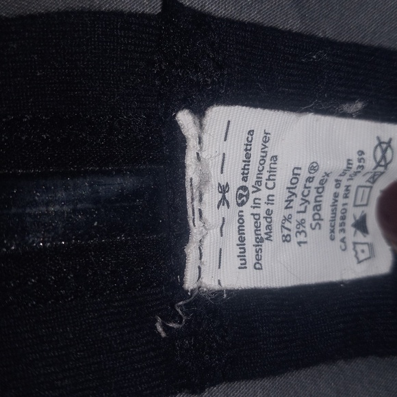 Lululemon sweatband, black - Picture 3 of 4
